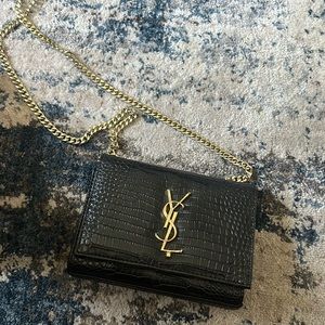 Black crossbody